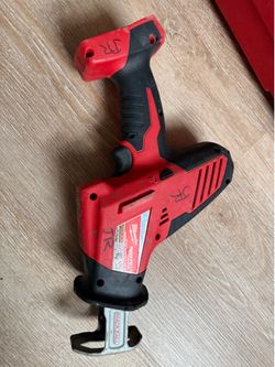 Set a Milwaukee tools and possibly some bits for them. If you buy all of them, Milwaukee tools, you can get the battery and a charger.