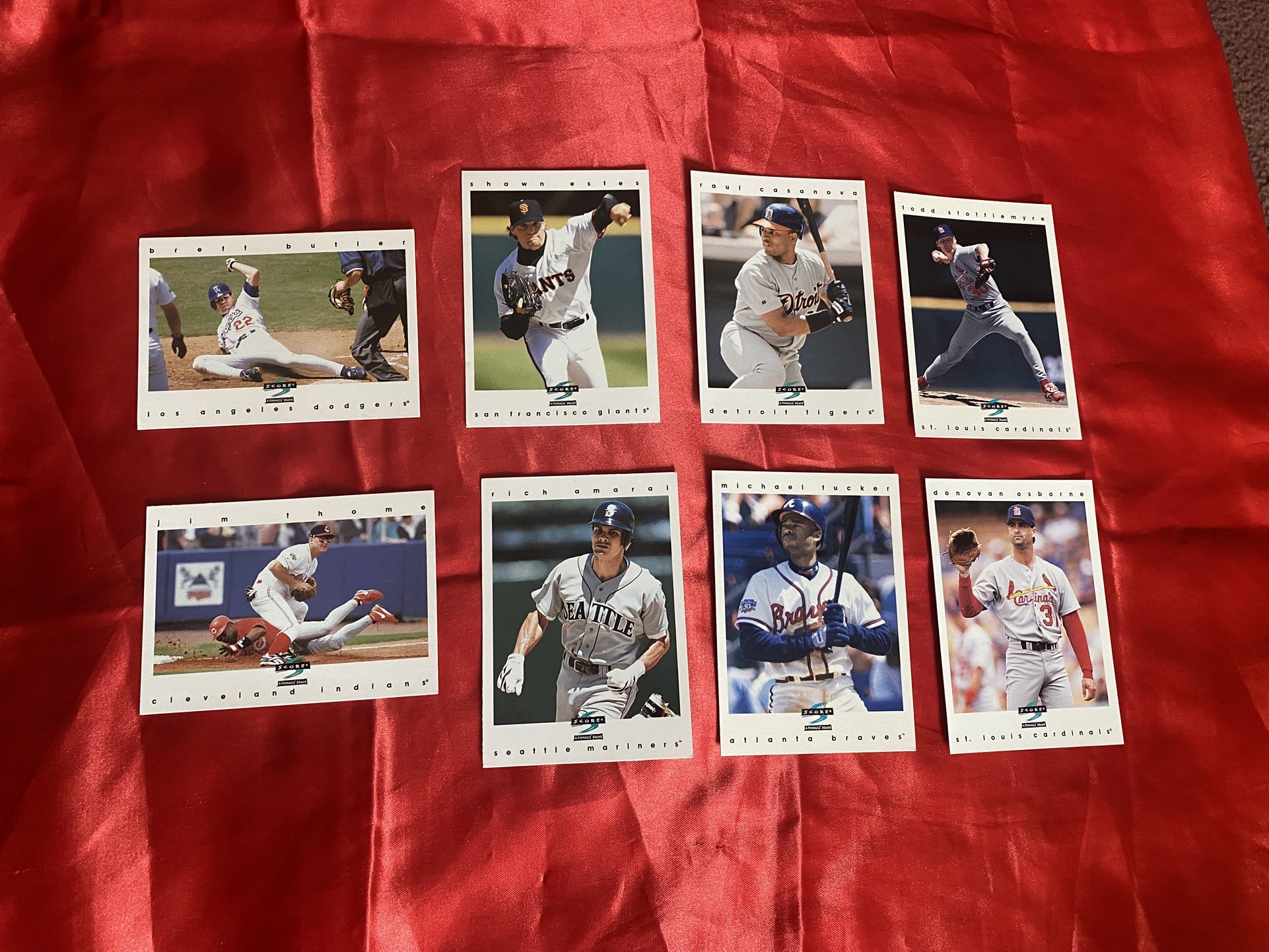 Lot of 8 baseball cards