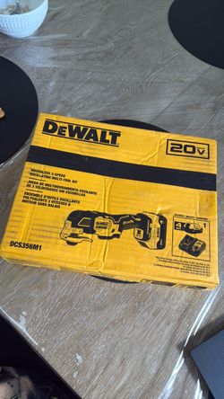 DEWALT 20V Brushless Oscillating Multi-Tool Kit DCS356M1