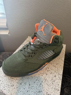 Retro 5 Sneakers 