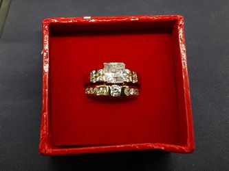 Yellow Gold 10k (.417) 5.6 grams Size 6