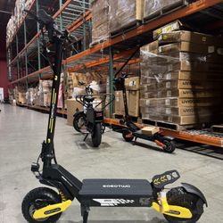 Electric scooter with large tires