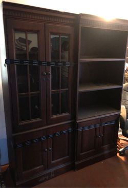 Hutch cabinet