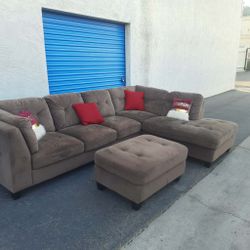 Beautiful sectional couch with ottoman,  very clean