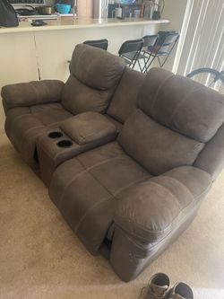 Recliner love seat