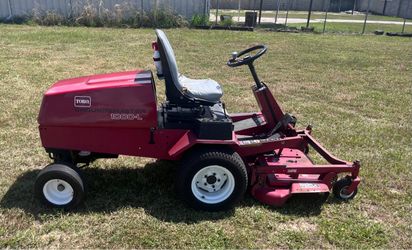 52” Zero Turn Toro Riding Mower