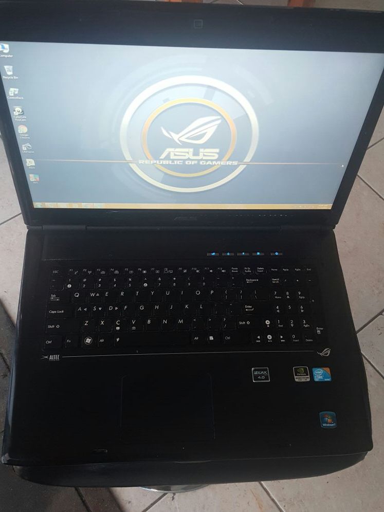 ASUS G72GX GAMING LAPTOP