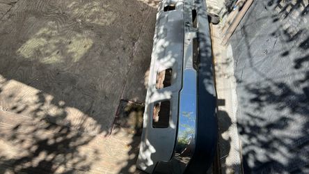 04 Silverado 2500hd front bumper