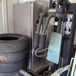 Free Fridge And Weight Machine 