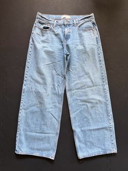 Low rise relaxed fit