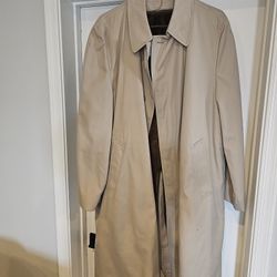 London Fog. trench coat  with removable thick lining 