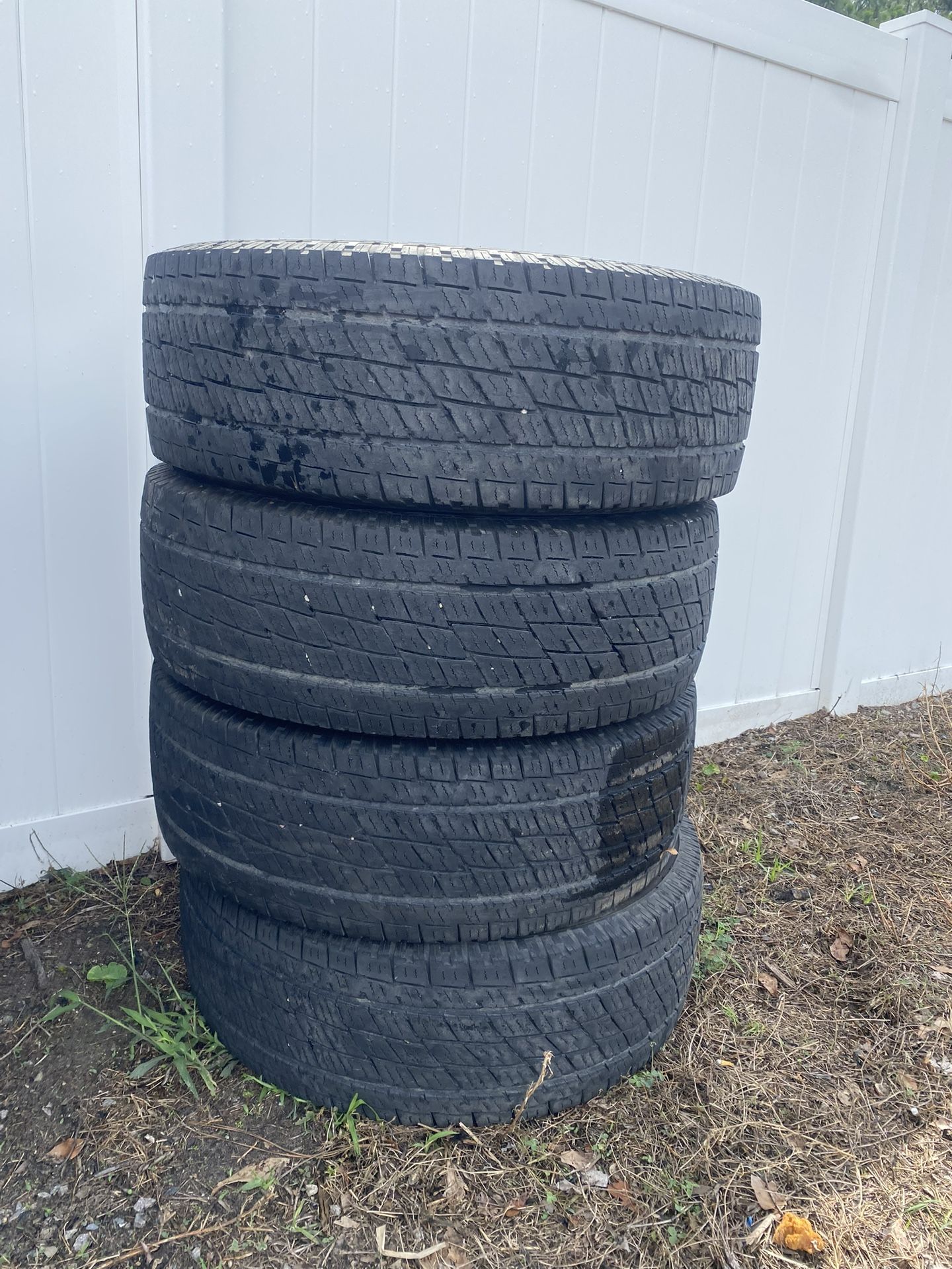 275/65R18 Tires