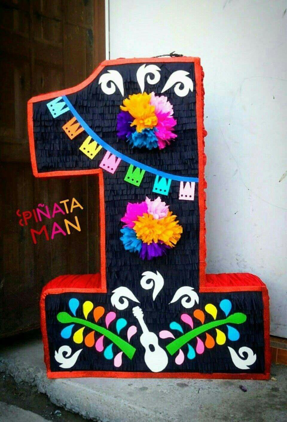 Coco piñatas