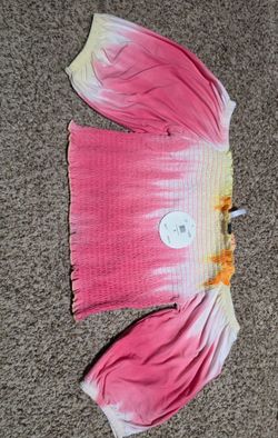 New Tie-Dye Smocked Off-the-Shoulder Top - L