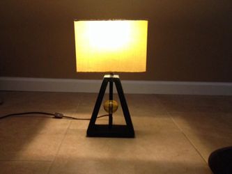 Cool retro style table lamp