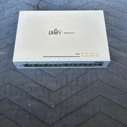Ubiquity 8 Port PoE Switch