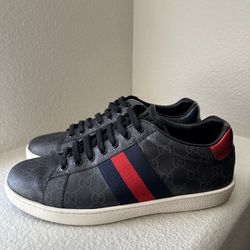 Gucci Men Size 9 Used 