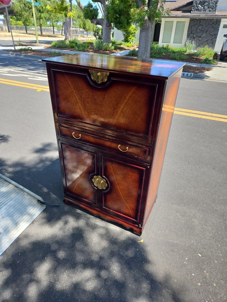 Vintage Cabinet 