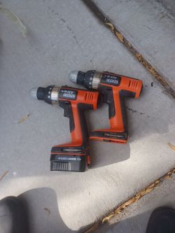 2 drill black and decker