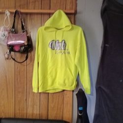 🩷 2x ..Neon Yellow Hoodie 