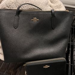 Coach Tote And Wallet