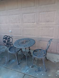 Cast Aluminum Rose's Pattern Design Outdoor Patio Bistro Set