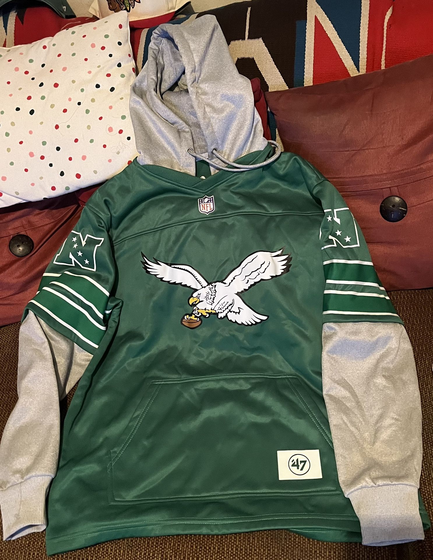 Kelly Green Philadelphia Eagles Hoodie/never Used .Adult Small. To Small For Me.