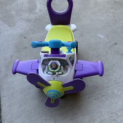 Carito De Buzz