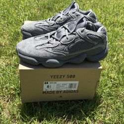 Adidas Yeezy 500