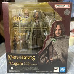 LOTR Lord Of The Rings Aragorn Figure 