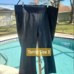 Torrid store jean capris