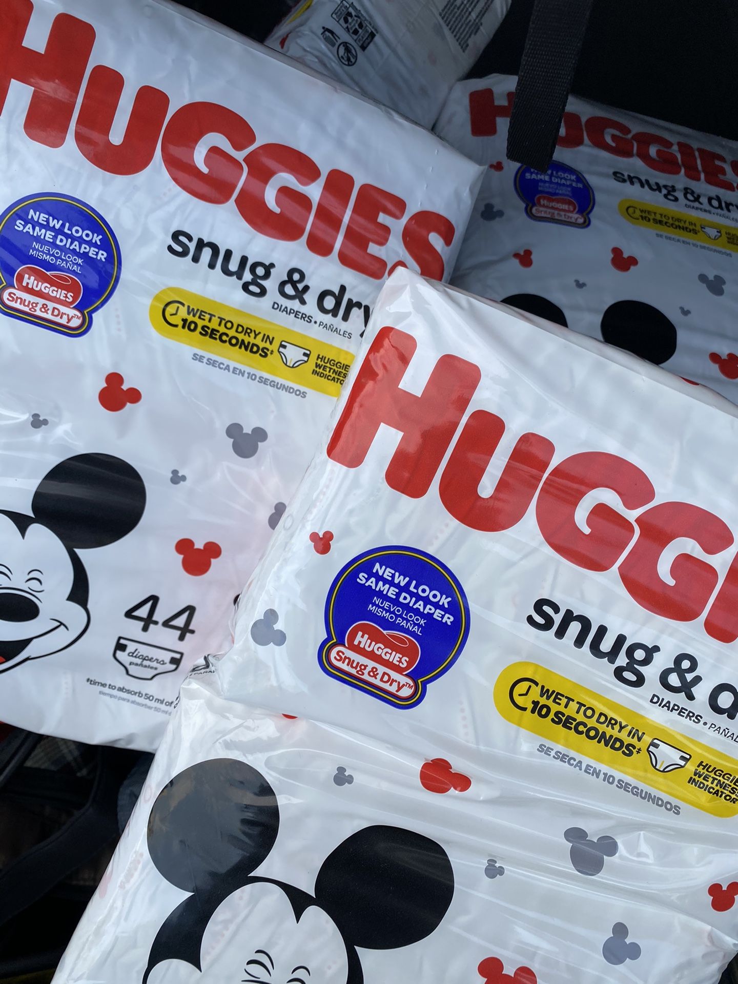 Huggies snug and dry (size 1)