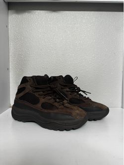 Yeezy desert boot oil 2019 used