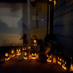 Halloween Lanterns 