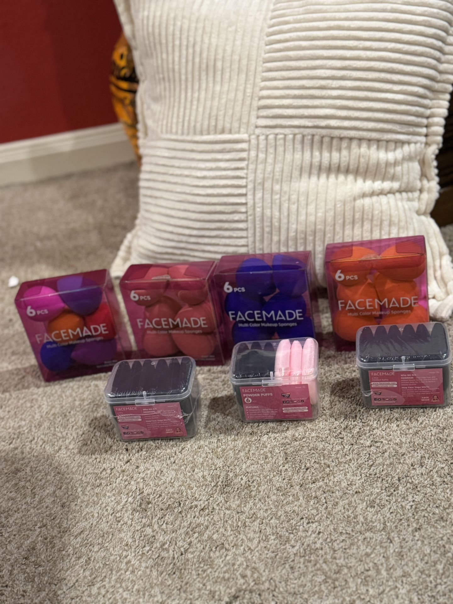 Beauty Blenders/ Powder Puff