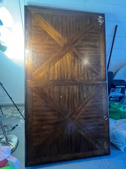 FREE TABLE