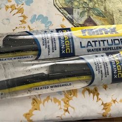 2 packs of windshield wipers