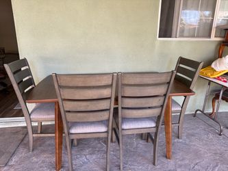 Solid wood table & 4 chairs