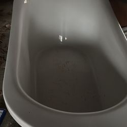 OVE Decors white bathtub - 64 inches long - 18 inches deep