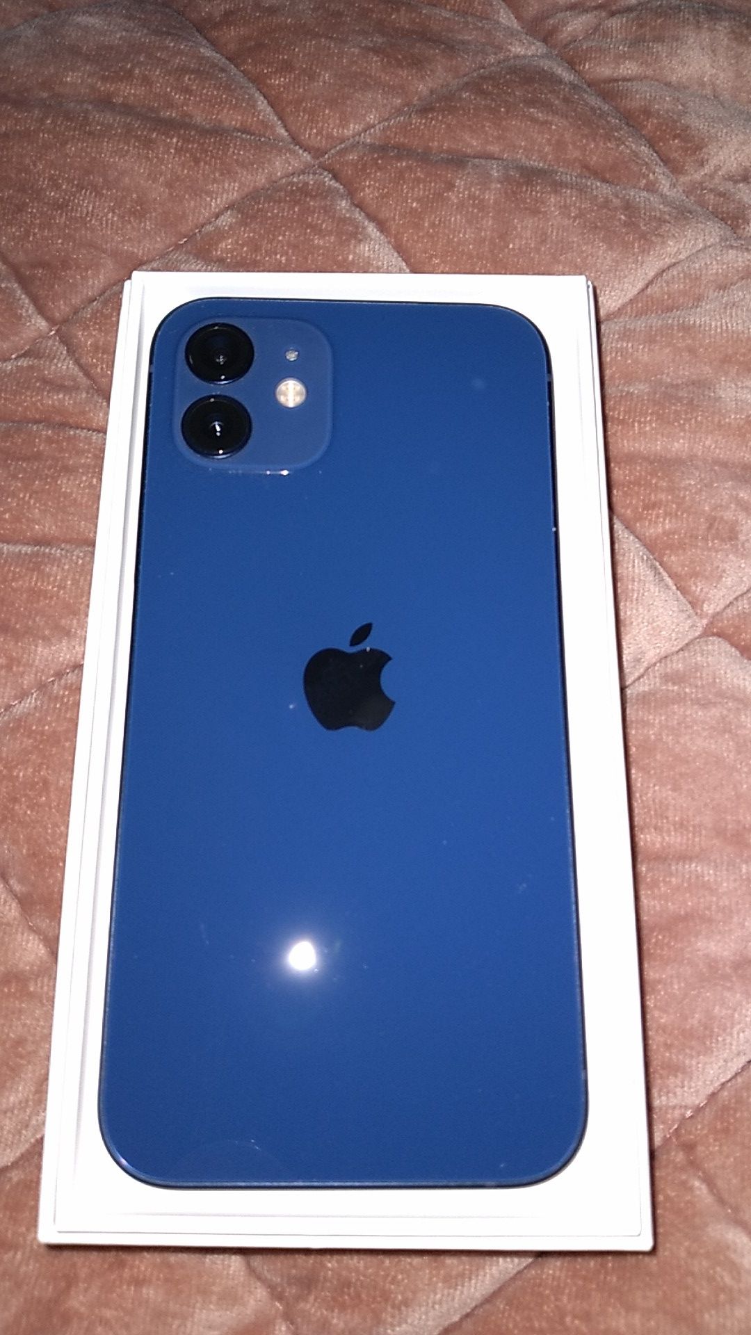 Brand new i phone 12 64 gb blue t mobil unlocked perfect condition 500 or obo