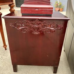 End Table - Cherry Wood