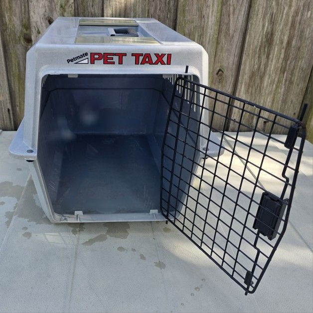 Petmate Pet Taxi Travel Kennel Tan Pet, Dog, Cat, Puppy Carrier Kennel