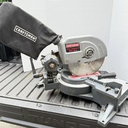 Craftsman's 10-in Compound Miter Saw