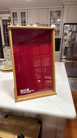 BUCK KNIFE STORE DISPLAY CASE