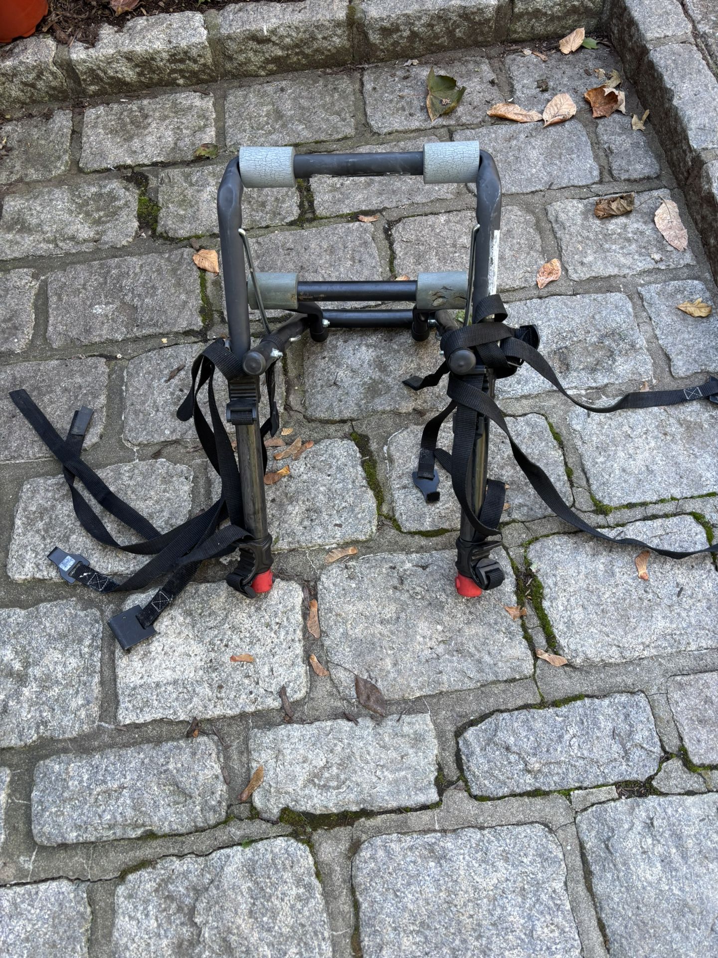 Single bicycle rack for your car