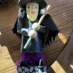 Primative Witch Statue 