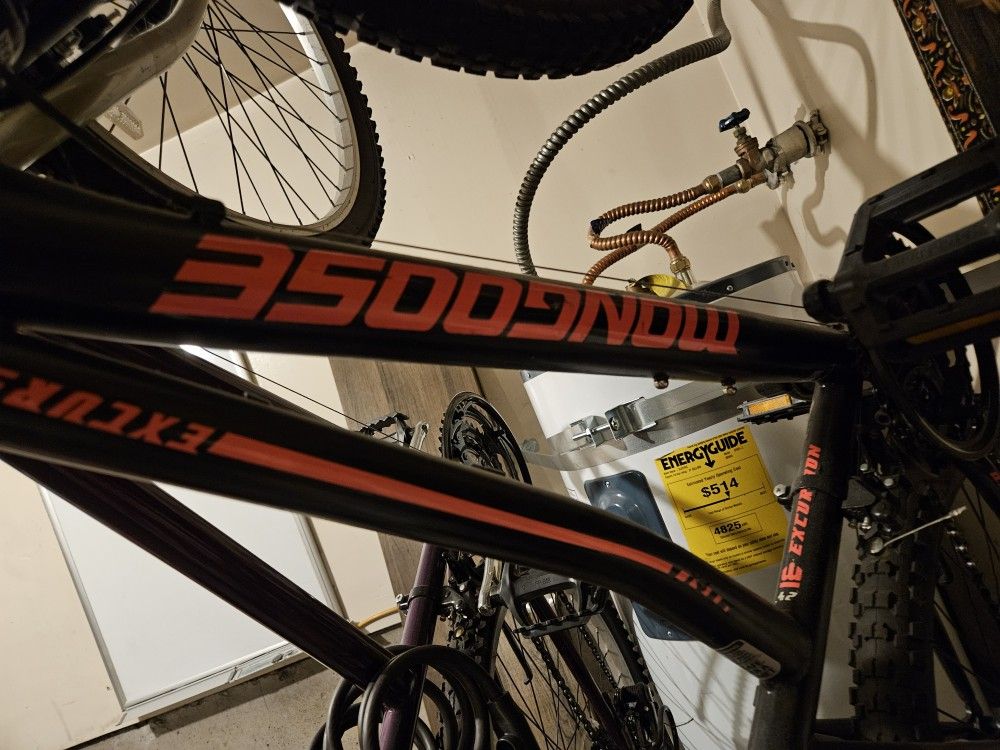 Mongoose Black And Pink