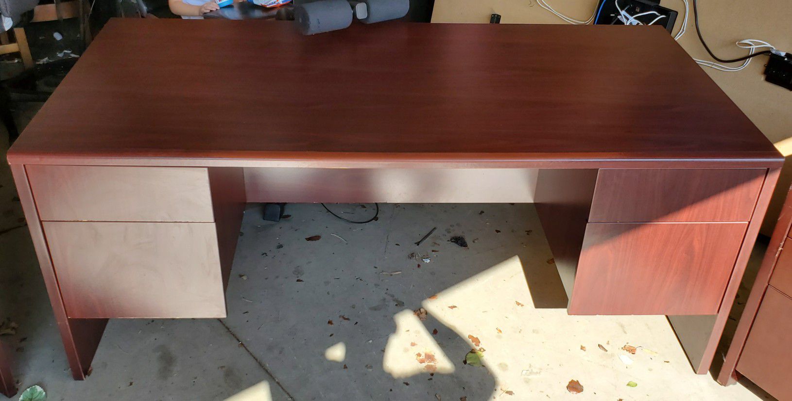 Large desk for your home or office