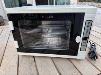 compact UV sterilizer cabinet