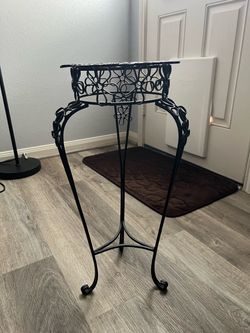 Black Wrought Iron Plant Stand